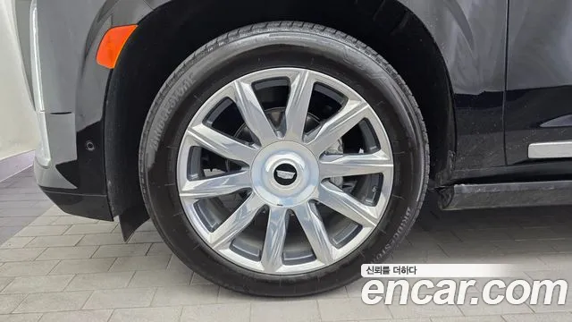 Cadillac Escalade 2023 thumb 10