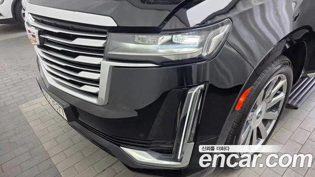 Cadillac Escalade 2023 thumb 4