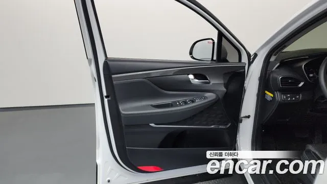 Hyundai Santa Fe 2018 thumb 4