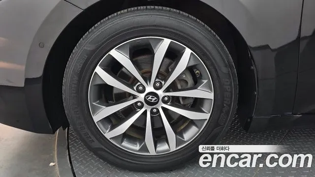 Hyundai Grandeur 2012 thumb 4