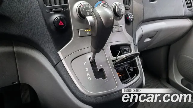 Hyundai Staria 2015 thumb 6