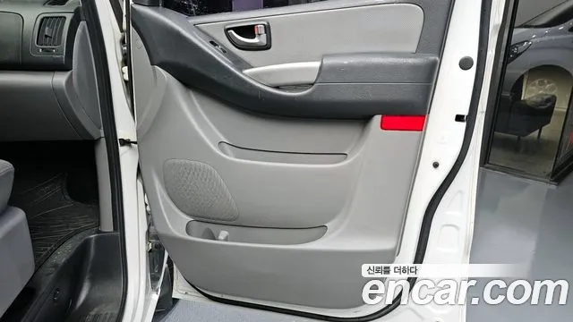 Hyundai Staria 2015 thumb 7