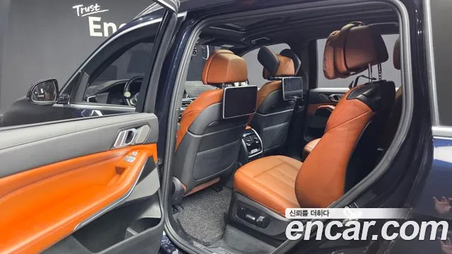 BMW X7 2020 thumb 2