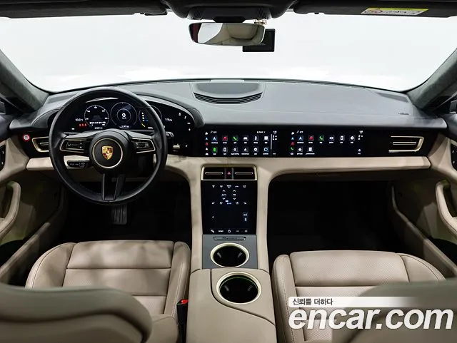 Porsche Taycan 2023 thumb 7