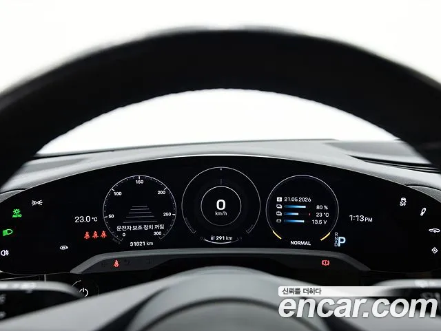 Porsche Taycan 2023 thumb 8