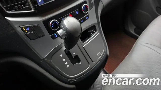 Hyundai Staria 2017 thumb 7