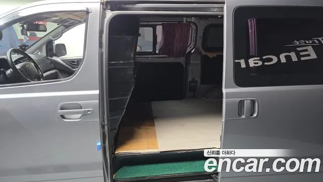 Hyundai Staria 2017 thumb 8