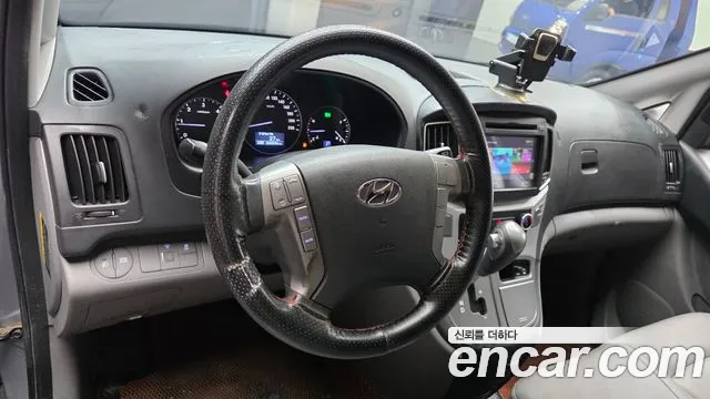 Hyundai Staria 2017 thumb 11