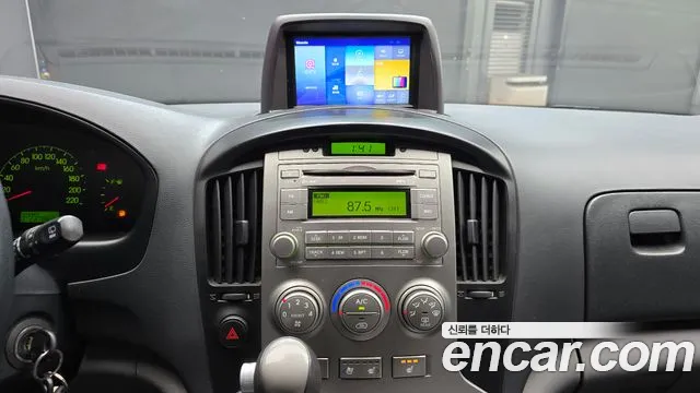 Hyundai Staria 2014 thumb 12