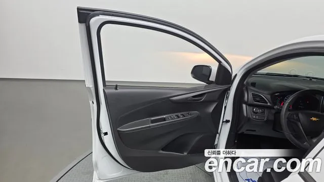 Chevrolet Spark 2020 thumb 7