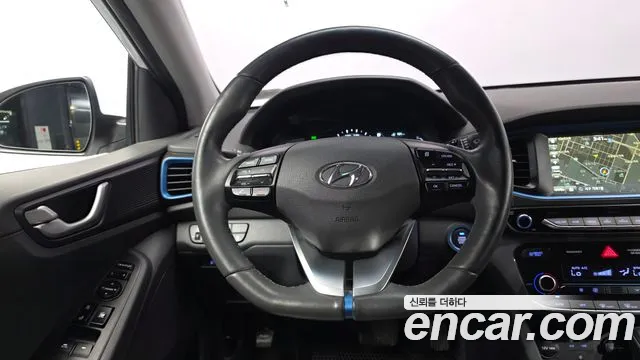 Hyundai Ioniq Hybrid 2016 thumb 9