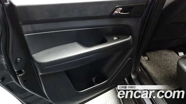 KGM Rexton 2020 thumb 4