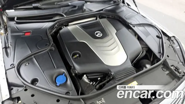 Mercedes-Benz S-Class 2015 thumb 9