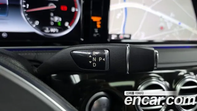 Mercedes-Benz S-Class 2015 thumb 11