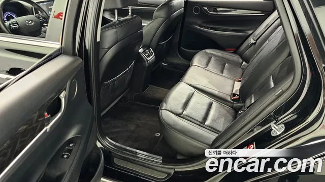 Hyundai Grandeur 2018 thumb 2