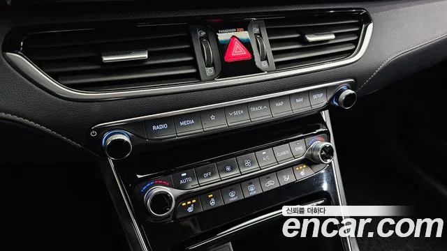 Hyundai Grandeur 2018 thumb 9