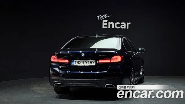 BMW 5 серии 2021 thumb 8