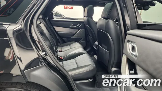 Land Rover Range Rover Velar 2021 thumb 2