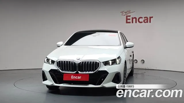 BMW 5 серии 2025 thumb 3