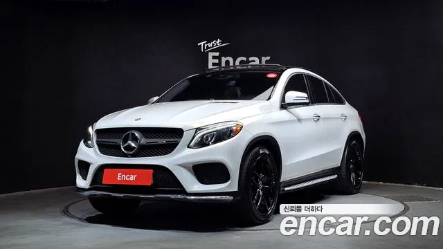 Mercedes-Benz GLE-Класс 2017 thumb 10