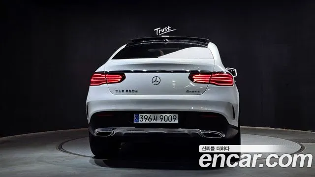 Mercedes-Benz GLE-Класс 2017 thumb 7