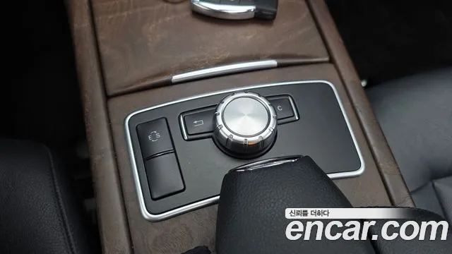 Mercedes-Benz E-Class 2013 thumb 12