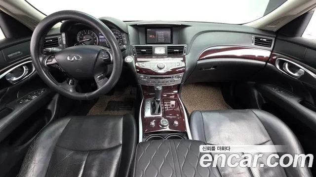 Infiniti M 2010 thumb 4