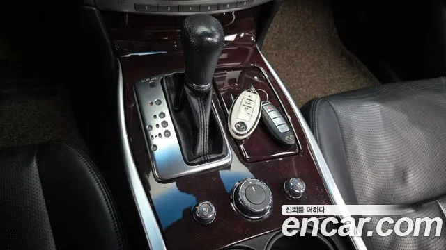 Infiniti M 2010 thumb 12