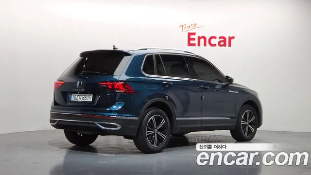 Volkswagen Tiguan 2021 thumb 2