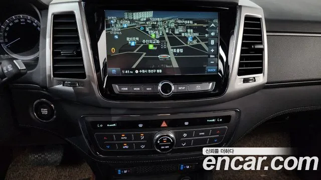 KGM Rexton 2019 thumb 7