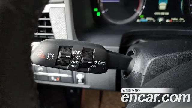 KGM Rexton 2019 thumb 3