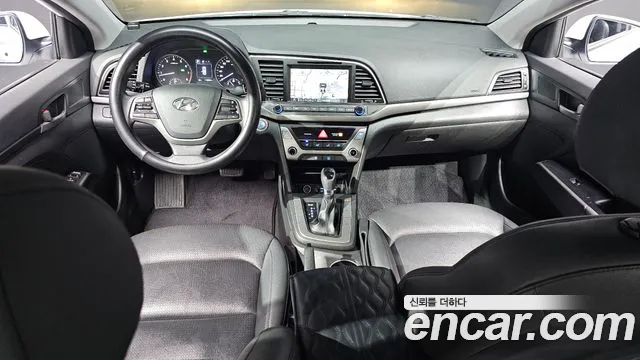 Hyundai AD 2017 thumb 4