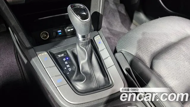 Hyundai AD 2017 thumb 10