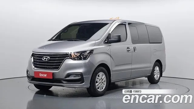 Hyundai Staria 2020 thumb 4
