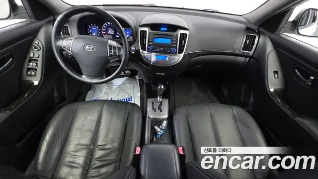 Hyundai Avante 2010 thumb 12