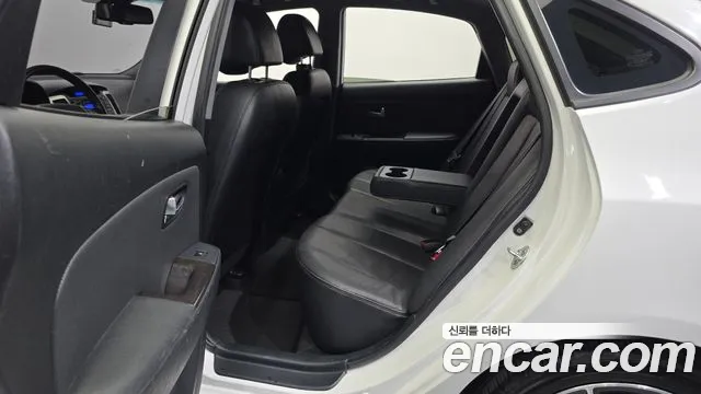 Hyundai Avante 2010 thumb 5