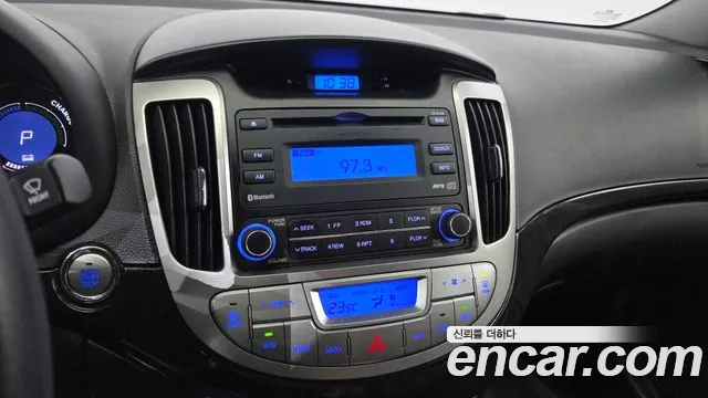 Hyundai Avante 2010 thumb 2