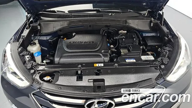 Hyundai Санта Фе 2015 thumb 4