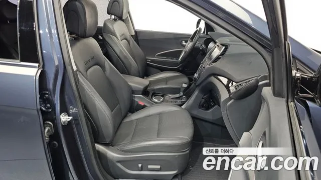 Hyundai Санта Фе 2015 thumb 9
