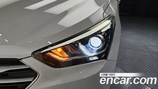 Hyundai Santafe 2015 thumb 7