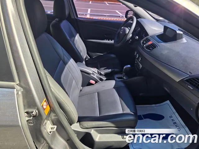 Renault SM3 2019 thumb 6