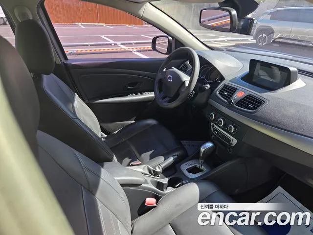 Renault SM3 2019 thumb 7