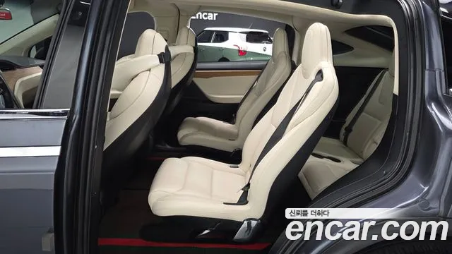 Tesla Model X 2019 thumb 7