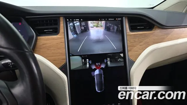 Tesla Model X 2019 thumb 2