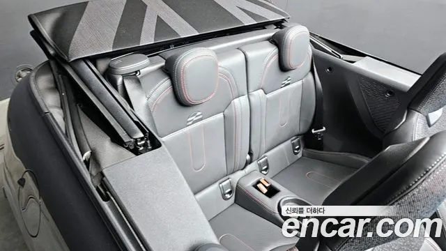 Mini Cooper Convertible 2025 thumb 10