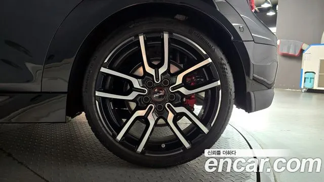 Mini Cooper Convertible 2025 thumb 5