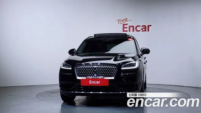 Lincoln Corsair 2021 thumb 8