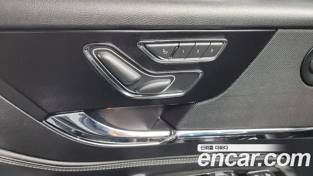 Lincoln Corsair 2021 thumb 3