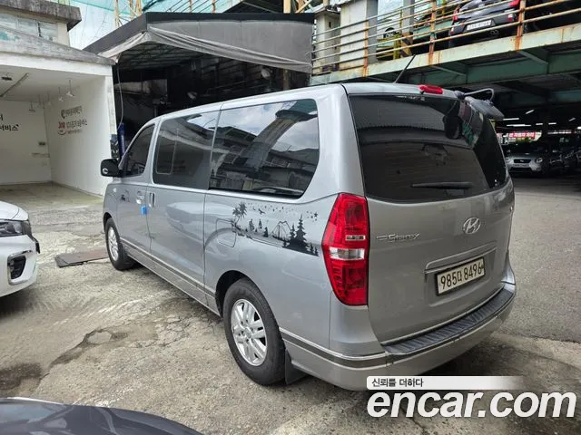 Hyundai Staria 2019 thumb 9