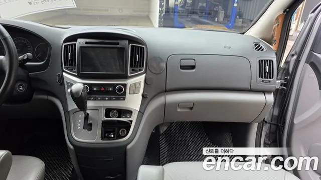 Hyundai Staria 2019 thumb 10